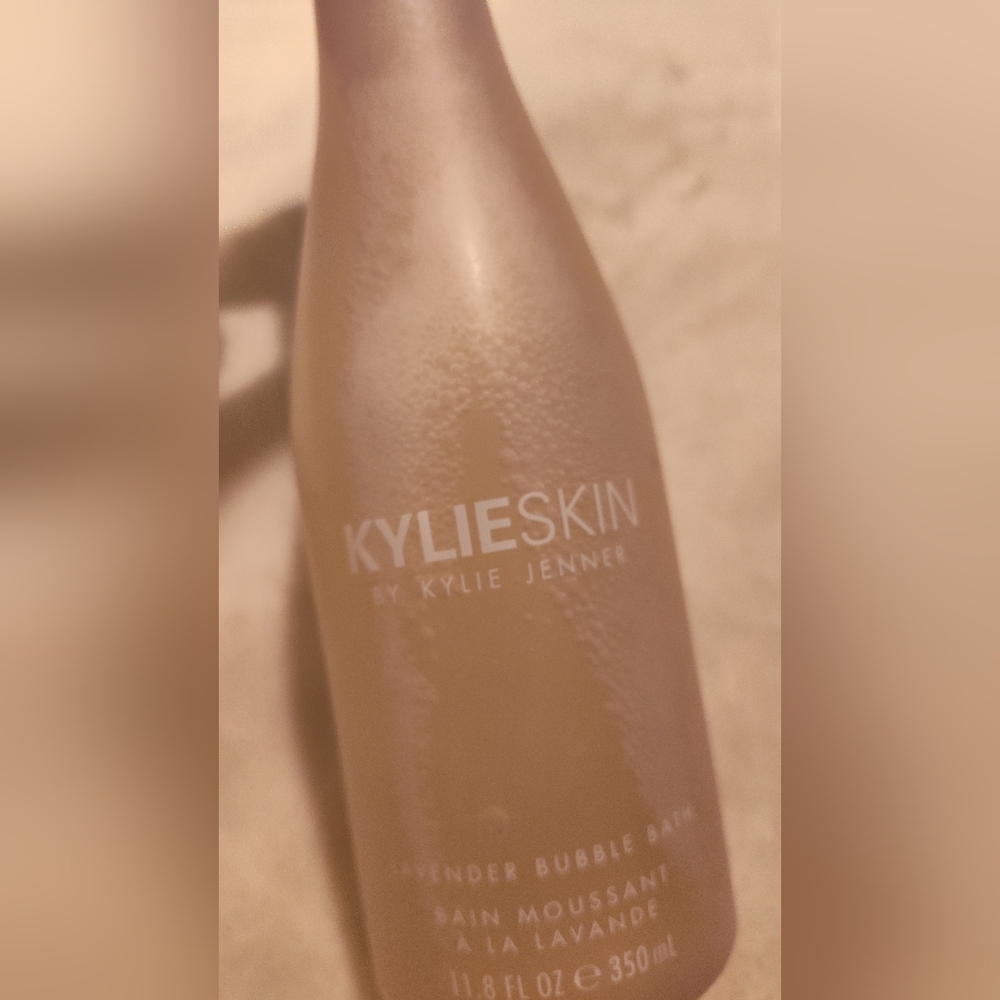 NEW! Kylie Jenner Lavender Bubble Bath 11.8oz